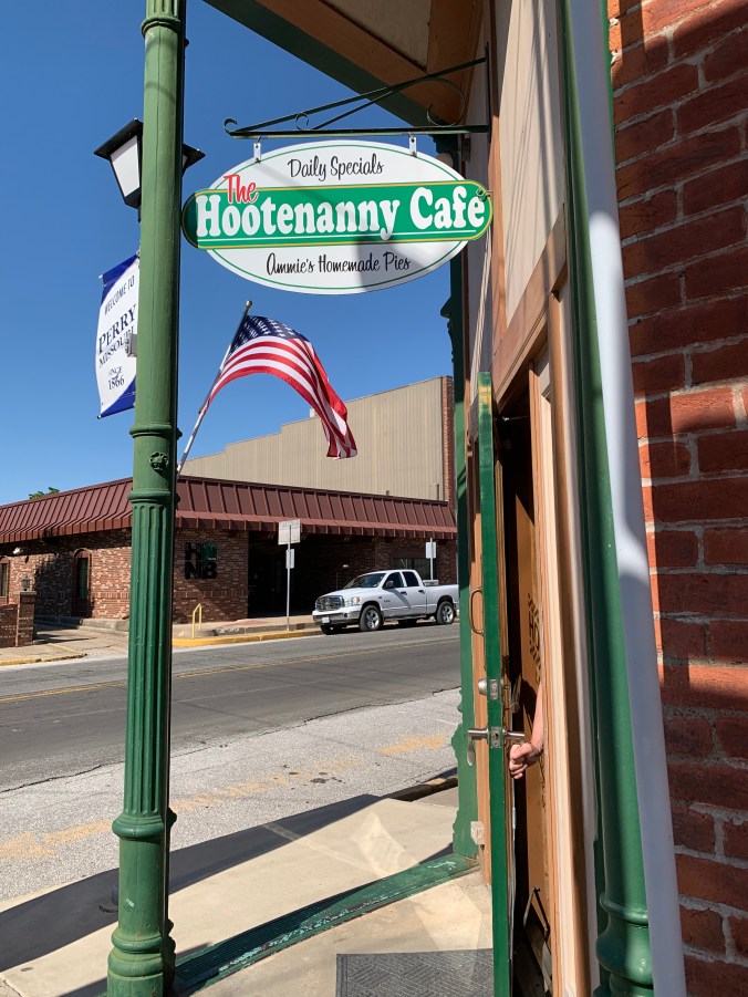 D81CF0AF-05A4-44C2-8BB9-3167C09F1FE5